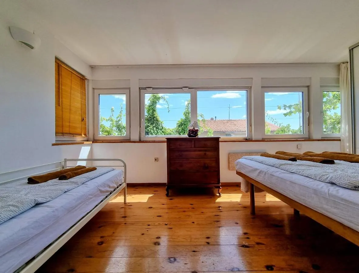 F13 Apartment Pula Croatia