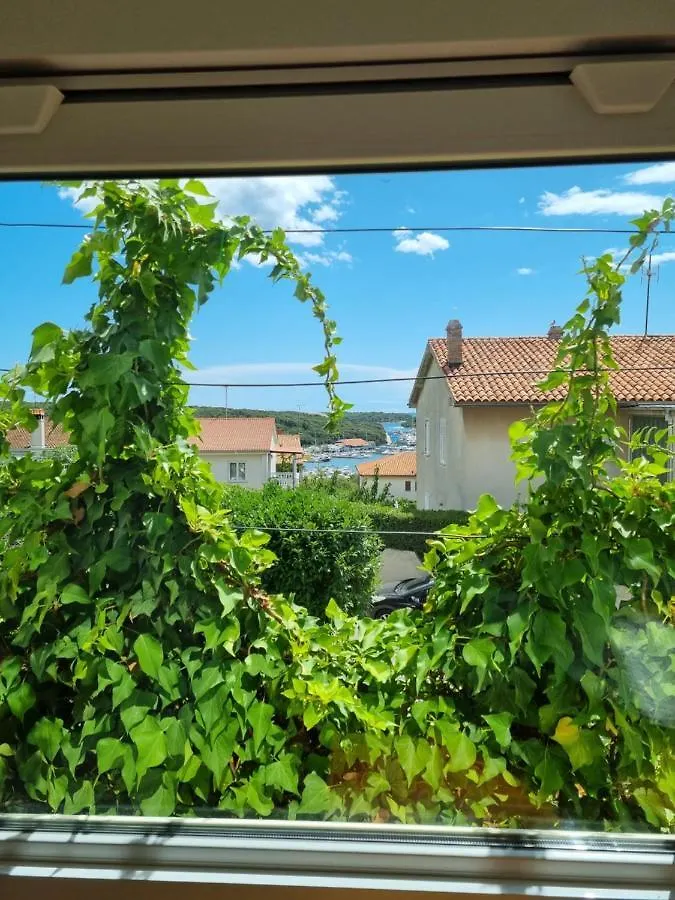 F13 Apartment Pula